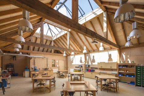 Design Technology Block, St James School | Squire and Partners; Photo: Gareth Gardner | Archinect Workshop Architecture, High School Design, Wooden Workshops, Santa Helena, Timber Frame Building, Design Workshop, Wood Architecture, Workshop Design, Timber Construction