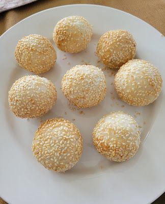 Sesame Balls, At Home Recipes, Asian Sweets, Glutinous Rice Flour, Recipes Baking, Red Bean Paste, Sweets Cake, Glutinous Rice, Toasted Sesame Seeds