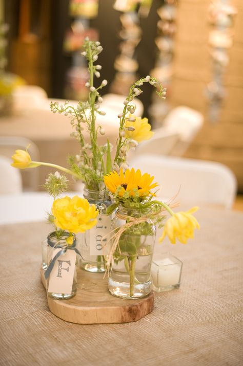 centerpiece Wedding Centerpieces With Fairy Lights, Dandelion Centerpiece, Centerpieces Fairy Lights, Centerpieces With Fairy Lights, Simple Centerpiece, Simple Wedding Centerpieces, Simple Centerpieces, Simple Wedding, Wedding Lights