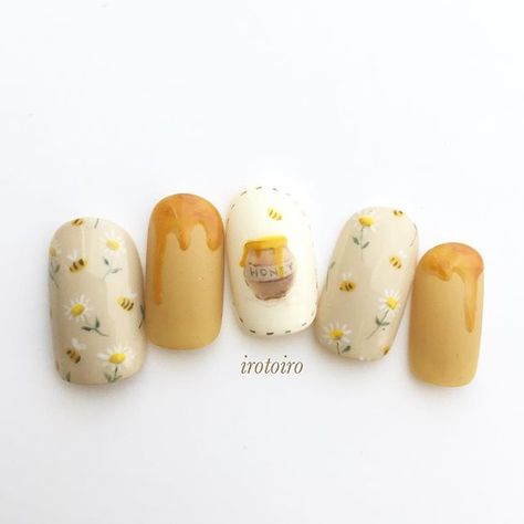 Bee Nails, Sunflower Nails, Korean Nails, Soft Nails, Kawaii Nails, Gel Nail Designs, Dream Nails, Pretty Acrylic Nails, Short Acrylic Nails