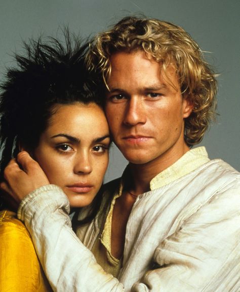 William & Jocelyn - A Knight's Tale A Knights Tale, Knights Tale, Shannyn Sossamon, Ella Enchanted, A Knight's Tale, Heath Ledger, Movie Couples, Hollywood Star, Take Two