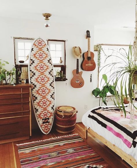 Surfer Bedroom Ideas | Surf Shack | Girls | Etsy | Dream Rooms | Decor | Surfer House | Beach Shack | Exterior | Ideas | Bedrooms | Ocean | Surfer Girl Bedroom |Surf Room |VSCO  | Boho | DIY Beach Houses | Waves | Wall Murals | Surfboard Decor | Aesthetic | Surfer Room #aesthetic  #surfshack #boho  #vsco #decor #bedroomideas Surfer Bedroom Ideas, Surfer Bedroom, Beach Bedroom Ideas, Surfer Girl Bedroom, Surf Bedroom, Surfer Room, Surf House Decor, Beachy Bedroom, Surf Room