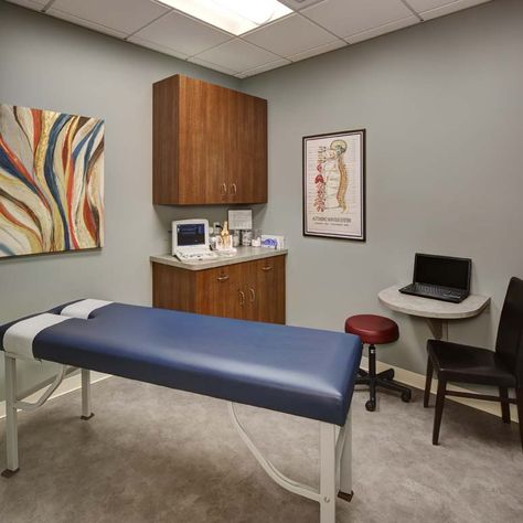 New Millennium Medical - Chiropractic Office Design Integrated Medicine, Medical Office Interior, Chiropractic Office Design, Doctor Office Design, Office Space Planning, Office Design Trends, Contemporary Office Design, Medical Office Decor, Medical Office Design