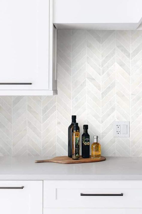 Best Kitchen Tile Backsplash, White Backsplash Kitchen Herringbone, White Kitchen Chevron Backsplash, Chevron Pattern Backsplash, Kitchen Tiles Backsplash With White Cabinets Backsplash.com, Kitchen Backsplash Up To Ceiling, Kitchen Backsplash Grey Cabinets White Counter, Hering Bone Backsplash Kitchen White, Ceramic Marble Tile