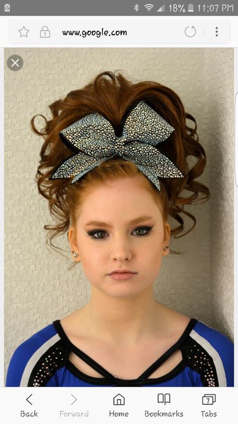 Cheer Ponytail, Cheer Makeup, Curly Hair Ponytail, Curled Ponytail, Competition Hair, Cheerleading Hairstyles, Ponytail Hairstyles Easy, Cute Cheerleaders, Hairstyles Ponytail