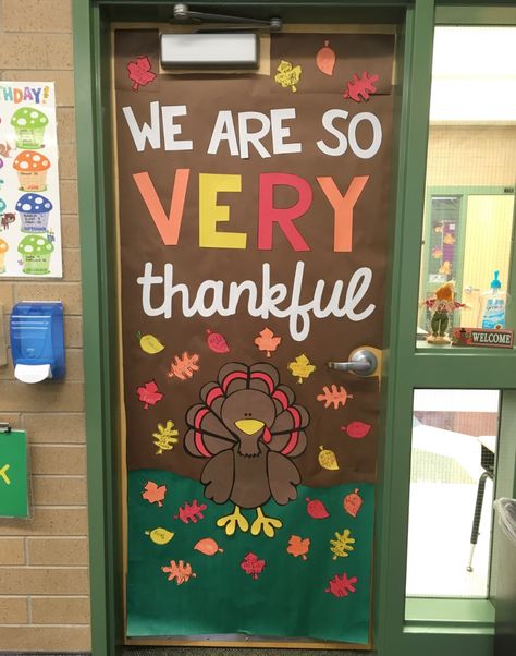 November Door Decoration - Ship Shape Elementary Thanksgiving Door Decorations Classroom, Thanksgiving Classroom Door, Fall Classroom Door, Thanksgiving Door Decorations, Classroom Door Ideas, Preschool Door, November Classroom, Thankful Turkey, Thanksgiving Classroom