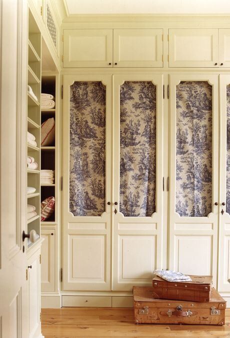 Traditional Architect, Dressing Room Closet, Wall Closet, Dream Closets, Closet Door, Room Closet, Bedroom Wardrobe, Built In Cabinets, Greenwich Village