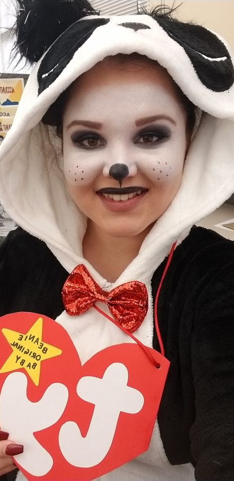 Red Panda Makeup Halloween, Panda Inspired Makeup, Panda Bear Face Paint, Panda Halloween Makeup, Panda Eyes Makeup, Panda Makeup Cute, Panda Makeup Halloween, Diy Panda Costume, Panda Costume Diy