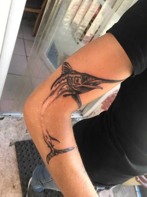 #scarcoverup #coveruptattoo #fishtattoo Tattoo With Scar, Scar Cover Up, Cover Up Tattoo, Fish Tattoos, Fish, Tattoos, Quick Saves