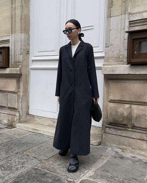 Beatrice Gutu on Instagram: “more of this look I like to call librarian chic 🖤” Librarian Chic, April 12, Librarian, Warm And Cozy, Autumn Winter, Checks, Fall Winter, How To Wear, On Instagram