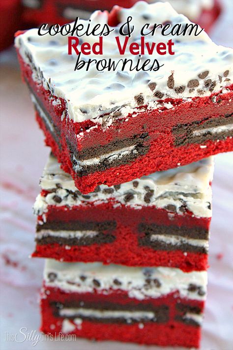 Cookies and Cream Red Velvet Brownies, Oreo stuffed homemade red velvet brownies, topped with cookies and cream kisses! - ThisSillyGirlsLife.com #RedVelvetBrownies Oreo Cookie Dessert, Cookies And Cream Frosting, Red Velvet Desserts, Velvet Brownies, Red Velvet Oreo, Red Velvet Recipes, Red Velvet Brownies, Red Velvet Cookies, Oreo Brownies