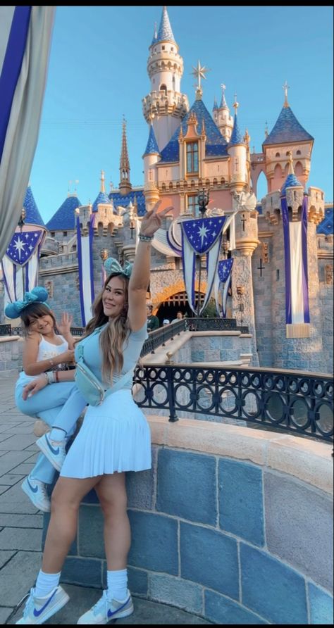 Mom & daughter disney day. Twinning colors || blue minnie ears || tennis skirt outfit || disney day outfits inspo Disney Day Outfits, Blue Minnie Ears, Outfit Disney, Tennis Skirt Outfit, Disney Day, Day Outfits, Minnie Ears, Mom Daughter, Skirt Outfit