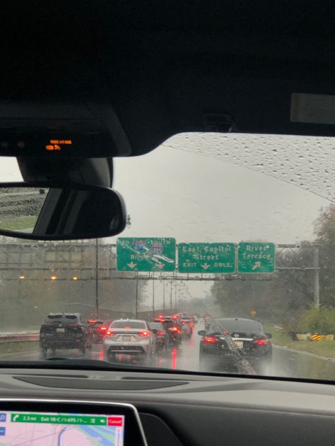 car scenery, rainy Rainy Day Drive, Rainy Car Ride, Rainy Drive, Nights Aesthetic, Cool Room Designs, Romanticizing School, Rainy Night, Car Rides, Dream Apartment