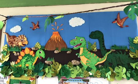 Dinosaur School Display, Dinosaur Classroom Theme Decor, Dinosaur Bulletin Boards, Dinosaur Mural, Dinosaur Display, Dinosaur Classroom, Preschool Letter Crafts, Dinosaur Activities Preschool, March Themes