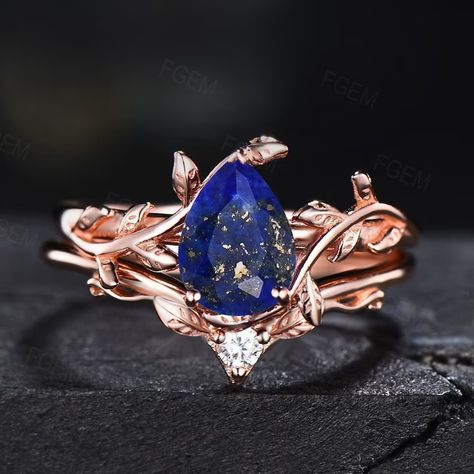 Natural Lapis Lazuli Engagement Ring Set Vintage Lapis Gold - Etsy Red And Blue Ring, Blue Zircon Engagement Ring, Lapis Lazuli Engagement Ring, Fantasy Wedding Rings, Fantasy Rings, Unique Gemstone Engagement Rings, Gaun Abad Pertengahan, Topaz Wedding Ring, Nature Inspired Engagement Ring