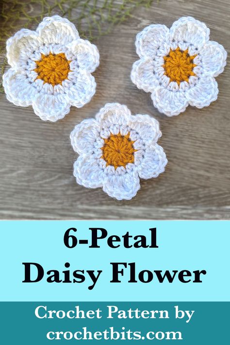 Crochet Daisy Flower Pattern Crochet Small Flower, Daisy Flower Pattern, Easy Crochet Flower, Crochet Flowers Easy, Crochet Flowers Free Pattern, Beginner Crochet Tutorial, Crochet Plant, Crochet Daisy, Crochet Bookmarks