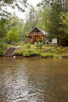 📌 @tiffanymontayre Log Cabin Homes, Log Home Decorating, Blue Ridge Log Cabins, Blue Ridge Cabin Rentals, Blue Ridge Georgia, Haus Am See, Cabin Living, Little Cabin, River House