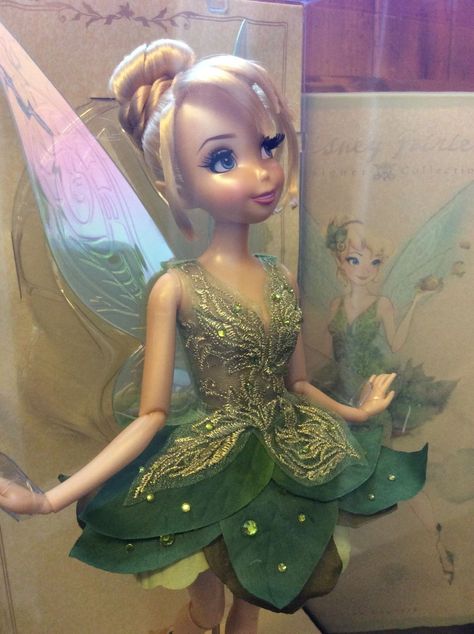 Tinkerbell Doll, Tinkerbell Costume, Tinkerbell And Friends, Tinkerbell Fairies, Fairy Clothes, Fairy Friends, Disney Fairies, Fairy Figurines, Disney Dolls