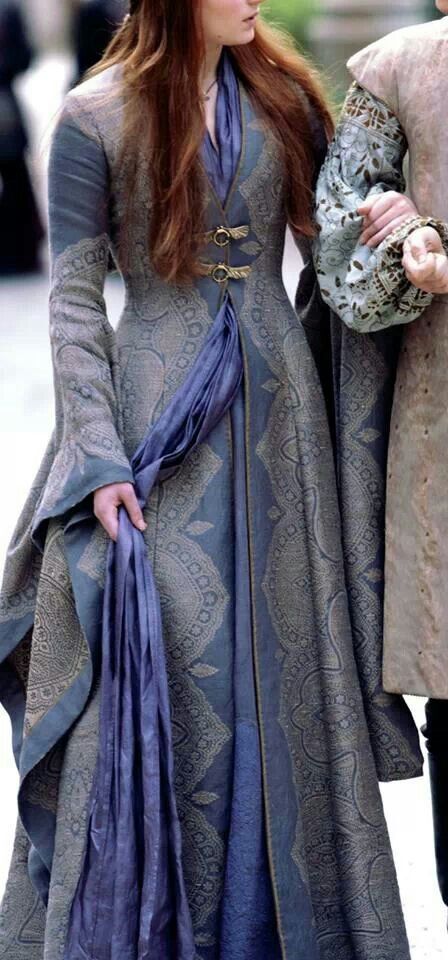 Sansa Stark Dress, Game Of Thrones Dresses, Game Of Thrones Dress, Game Of Thrones Sansa, Game Of Thrones Outfits, Got Costumes, Game Of Thrones Costumes, Evolution Of Fashion, Sansa Stark