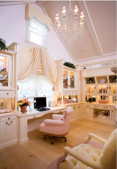 Happy Hollow home office work space .... dream home office! Office Design Feminine, Home Office Design Feminine, Masculine Bedrooms, Feminine Masculine, Gambrel Style, Elegant Home Office, Happy Hollow, Aesthetic Interior Design, Feminine Home Offices