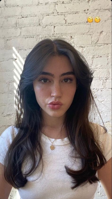 selfie, instagram, model, upclose selfie, pinterest, vogue, skincare, natural, pretty, organic, Haircut Inspo, Oval Face Haircuts, Fesyen Rambut, Oval Face Hairstyles, Haircuts For Wavy Hair, Oval Face, Haircuts Straight Hair, Cut My Hair, Hair Inspo Color