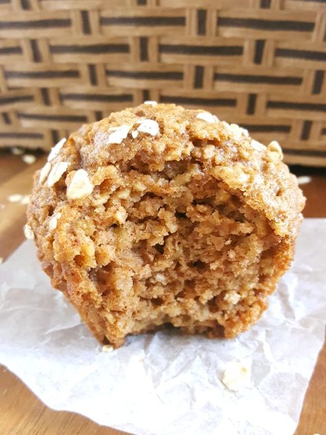 Healthy Oatmeal Applesauce Muffins {Sugar Free} | Beat Bake Eat Oatmeal Applesauce Muffins, Applesauce Muffin Recipe, Wheat Muffins, Low Fat Breakfast, Oatmeal Muffin, Whole Wheat Muffins, Applesauce Muffins, Healthy Breakfast Muffins, Healthy Muffin Recipes