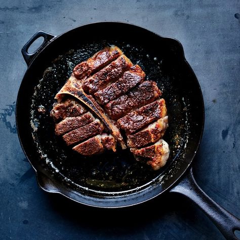 Bobby Flay Steak, Steak Diner, Porterhouse Steak Recipe, Good Steak Recipes, Bobby Flay Recipes, Porterhouse Steak, Side Fat, Bobby Singer, Iron Skillet Recipes