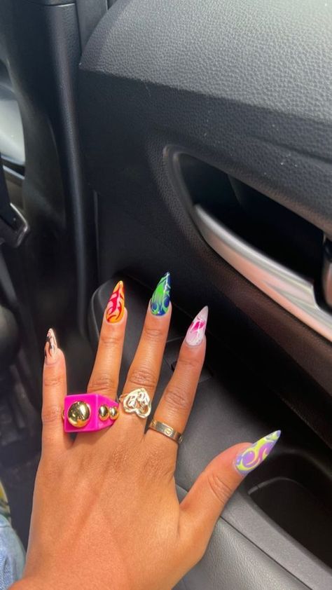 #follow #nailart #nailsofinstagram #nails #beautyblog #acrylicnails #longnails #blogging #blogger #blog Summer Nails Black, Medium Stiletto Nails, Medium Acrylic Nails, Nails Pointy, Rings Colorful, Flame Nails, Acrylic Nails Stiletto, Medium Stiletto, Nails Bright