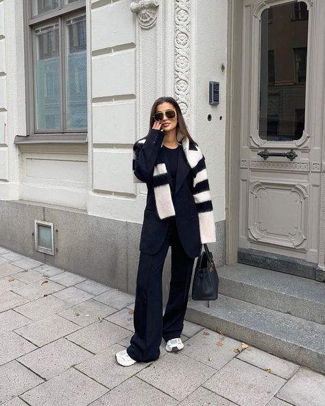 Last of the Stockholm outfits 🍂 | Instagram #ootd #outfit #black #set #blazer #sneakers #striped #sweater Stripes Sweater Outfit, Stockholm Outfits, Blazer Sneakers, Black Outfit Ideas, Striped Sweater Outfit, Outfit Ideas 2023, Stripes Sweater, Winter Outfit Ideas, Stripe Outfits