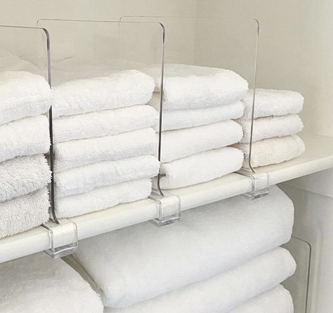 Closet Organization Hallway, Linen Closet Organization Hallway, Gothic Bedrooms, Linen Closet Design, Linen Closet Organization Ideas, Linen Closet Storage, Pro Organizer, Sheet Storage, Organizing Linens