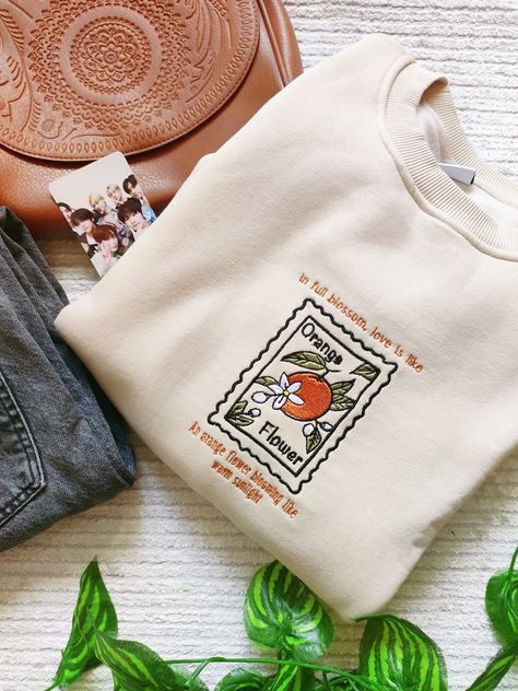 Embroidered Oversize Fit Sweatshirt Enhypen Enhypen Inspired Embroidered, Orange Flower Embroidered Sweatshirt , Engene Gift Idea - Etsy Mens Embroidered Sweatshirt, Merch Design Ideas, Sweater Design Ideas, Enhypen Orange, Orange Groves, Embroidered Orange, Orange Blood, Ecru Color, Embroidered Sweatshirt