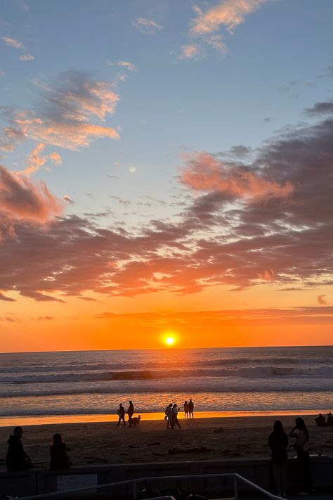 Sunset, San Diego, California San Diego Mountains, San Diego University, Oxnard California, California Aesthetic, San Diego Beach, San Diego California, Ants, San Diego, Mood Board