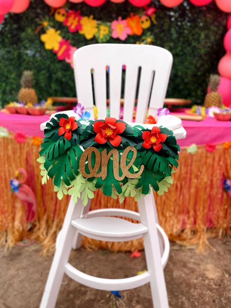 Hawaii Theme 1st Birthday, Moana 1st Birthday Party Ideas Decoration, Moana High Chair Banner, Moana Birthday Smash Cake, Hawaiian Themed First Birthday Party, First Birthday Hawaiian Theme, Moana Theme 1st Birthday Party, Hawaii Themed First Birthday, Moana Theme First Birthday Party