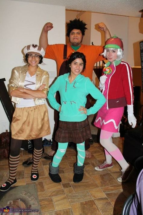 Wreck-It Ralph Gang - Halloween Costume Contest via @costumeworks Costumes For Groups, Gang Costumes, Wreck It Ralph Costume, Cotton Candy Costume, Diy Baby Costumes, Candy Costumes, Vanellope Von Schweetz, Clever Halloween Costumes, Homemade Costume