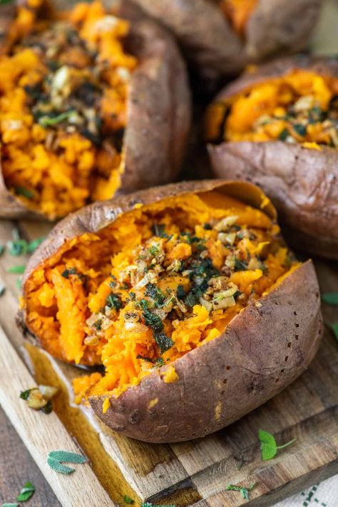 Smoked Sweet Potatoes, Crock Pot Sweet Potatoes, Dinner Side Dish Recipes, Sweet Potato Toppings, Crock Pot Potatoes, Sweet Potato Recipe, Baked Sweet Potatoes, Sage Butter, Cooking Sweet Potatoes