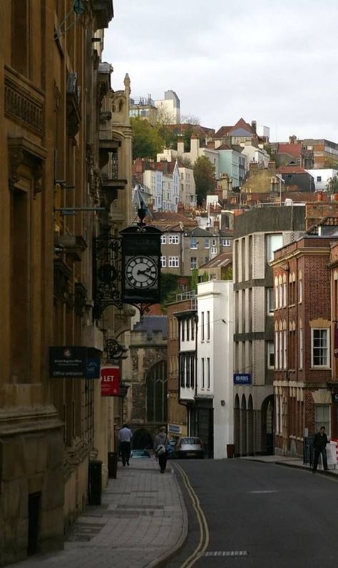 Bristol City Fc, British Images, English Traditions, Bristol Fashion, City Of Bristol, Bristol England, Bristol City, Bristol Uk, England And Scotland