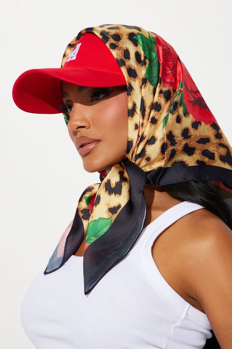 Fashion Outfits Accessories, Scarf Over Fitted Hat, Pretty And Polished Aesthetic, Bandana Fashion Women, Scarf Around Head Outfit, Scarf With Cap Style, Scarf With Hat, Wear A Head Scarf, Styling Scarf