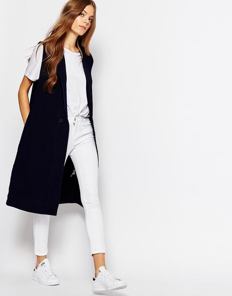 Sleeveless Jacket Outfit, Waistcoat Outfit, Sleeveless Waistcoat, Sleeveless Coat, Coat Closet, Fashion For Women Over 40, Sleeveless Jacket, Fashion App, Sleeveless Vest