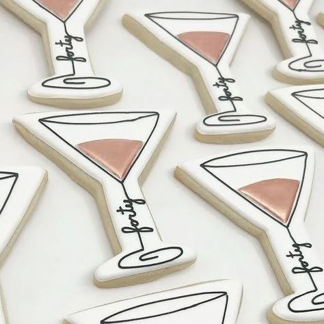 The Cookie Diaries on Instagram: "I LOVE these martini cookies by Sara from @kookycookielady!! She used our martini glass cutter to create these and I just love this look!  #3dprintedcookiecutters #cookiecuttershop #canadiancookiecuttersupplier #canadiancookiecuttershop #birthdaycookies #4thbirthdaycookies #martinicookies #martiniglasscookies #martinicookiecutter #martiniglasscookiecutter #kookycookielady #thecookiediaries" Champagne Bottle Cookies Decorated, Espresso Martini Cookies Decorated, Martini Cookies Decorated, Disco Cookies Decorated, Bach Cookies, Martini Cookies, Martini Glass Cookies, Bday Cookies, Martini Party