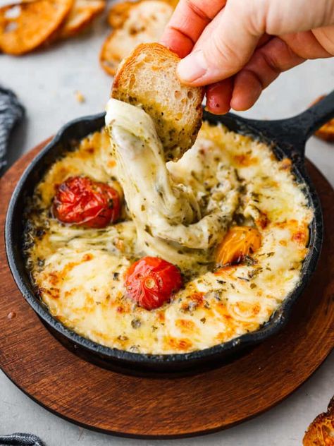 Provoleta Provolone Cheese Recipes, Provolone Recipes, Melted Cheese Dip, Cheese Recipes Appetizers, The Recipe Critic, Recipe Critic, Homemade Pesto, Provolone Cheese, Favorite Appetizers