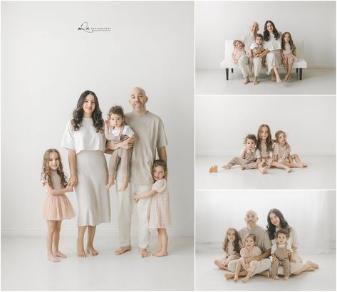 Studio Family Pictures Family Of 5, Neutral Indoor Family Photos, Posing Family Photos, Family Pictures Indoor Studio, Family Picture Photoshoot, Family Photos Studio Outfits, Family Of 5 Indoor Photoshoot, Family Photos With Backdrop, Extended Family Indoor Photoshoot