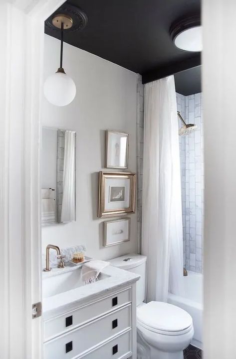 48 Smart Narrow Bathroom Decor Ideas - DigsDigs Basement Remodeling Diy, Diy Shower Curtain, Room For Tuesday, Small Bathroom With Shower, Narrow Bathroom, Basement Bathroom, Bathroom Inspiration Decor, Rooms Reveal, Half Bath