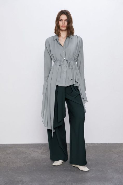 Zara Tied Asymmetric Shirt Asymmetric Shirt, Shirt With Tie, Flowy Shirt, Zara Outfit, All Black Looks, Tie Shirt, Life Care, Zara Shirt, Abayas Fashion