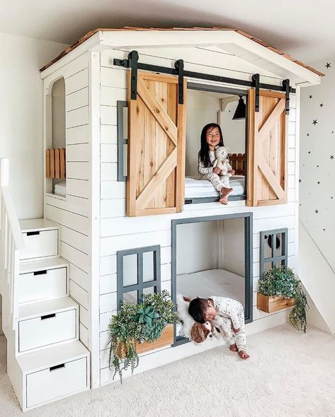 Bilik Idaman, House Bunk Bed, Pelan Rumah, Hiasan Bilik, Bilik Tidur, Girl Bedroom Designs, घर की सजावट, Big Girl Rooms, Kids' Bed