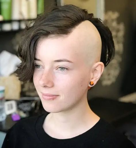 Shaved Hairstyles: One Side/Both Side, Half, Semi and Under Girls Shaved Hairstyles, Androgynous Hairstyles, Half Shaved Head Hairstyle, Girl Mohawk, Extreme Haircut, Short Emo Hair, Half Shaved Head, Shaved Bob, Side Shave