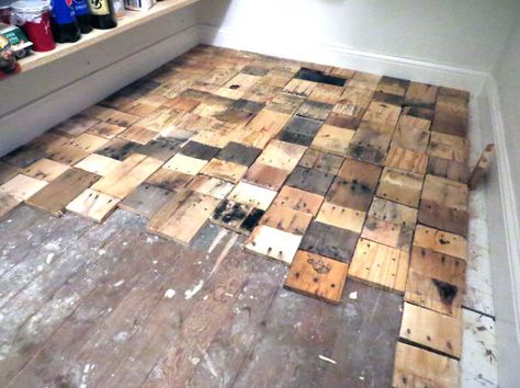 Creative Flooring Ideas Diy, 2x4 Flooring End Pieces, Pallet Flooring Indoor, Unusual Flooring, Flooring Ideas Diy, Diy Flooring On A Budget, Wood Pallet Flooring, Windowless Room, Wood Block Flooring