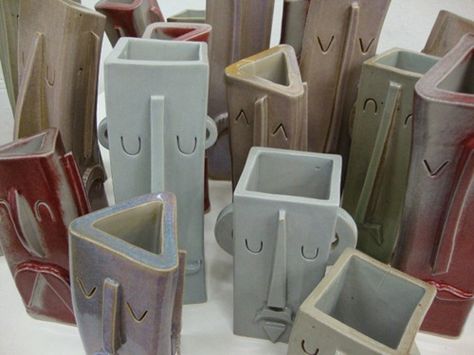 slab ceramic face vessels. Use kiln furniture for templates. Stiff Slab Ceramics, Extruder Pottery Ideas, Pottery Templates, Clay Extruder, Ceramic Face, Slab Ceramics, Pottery Projects, Pottery Store, Kids Clay