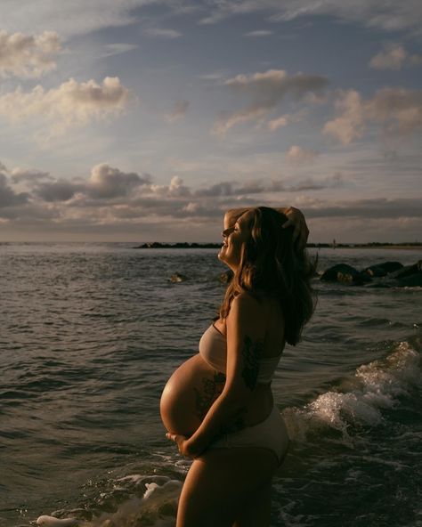 Maternity sessions on the beach? I’ll take them! I’ve had the pleasure of shooting my sweet friend and her family a few times now… from her modeling for me as a bride, to a couples session and now maternity. It’s been an honor getting to know them. And can’t wait to go back to meet their sweet baby! Ps: I blame them for making Charleston my second home. 😂 Jk I owe all my thanks to them for it! #charlestonfamilysession#charlestonphotographer#charlestonlife#lowcountryliving#beachmaternit... Solo Beach Maternity Photos, Maternity Photography Beach, Maternity Beach, Intimate Maternity, Maternity Photography Poses Outdoors, Beach Maternity Photos, Maternity Picture, Bump Photos, Maternity Inspiration