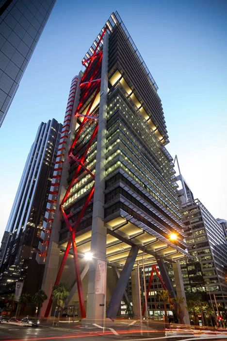 8 Chifley by Rogers Stirk Harbour + Partners and Lippmann Partnership Commercial And Office Architecture, Genius Loci, Diy Ikea, Architecture Awards, Amazing Buildings, Structure Architecture, High Rise Building, Commercial Architecture, Unique Architecture