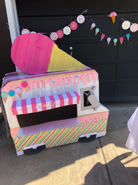 Ice Cream Truck Box Car, Ice Cream Truck Valentines Boxes, Ice Cream Truck Costume, Ice Cream Truck Ideas, Diy Ice Cream Truck, Ice Cream Truck Birthday Party, Ice Cream Truck Party, Kindy 500, Ice Cream Truck Birthday